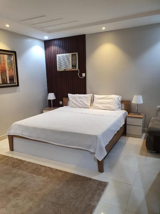 Alkhuzama Apartemen