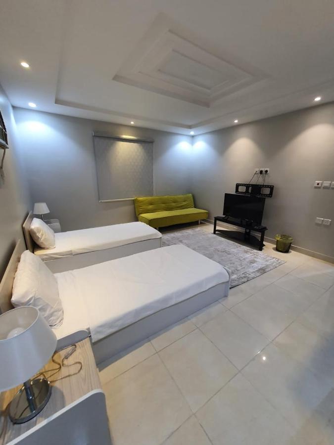 Alkhuzama Apartemen *