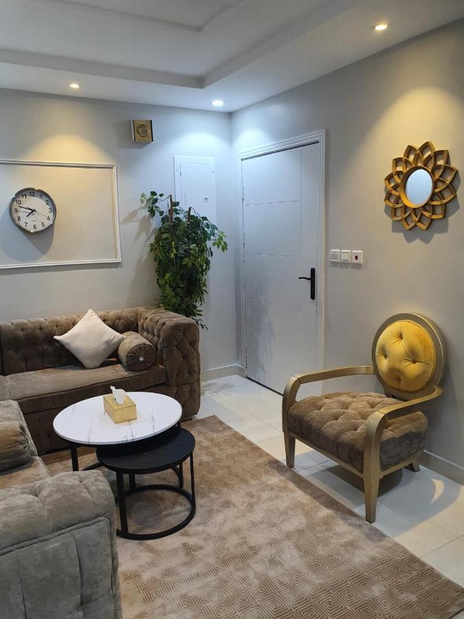 Alkhuzama Apartemen *